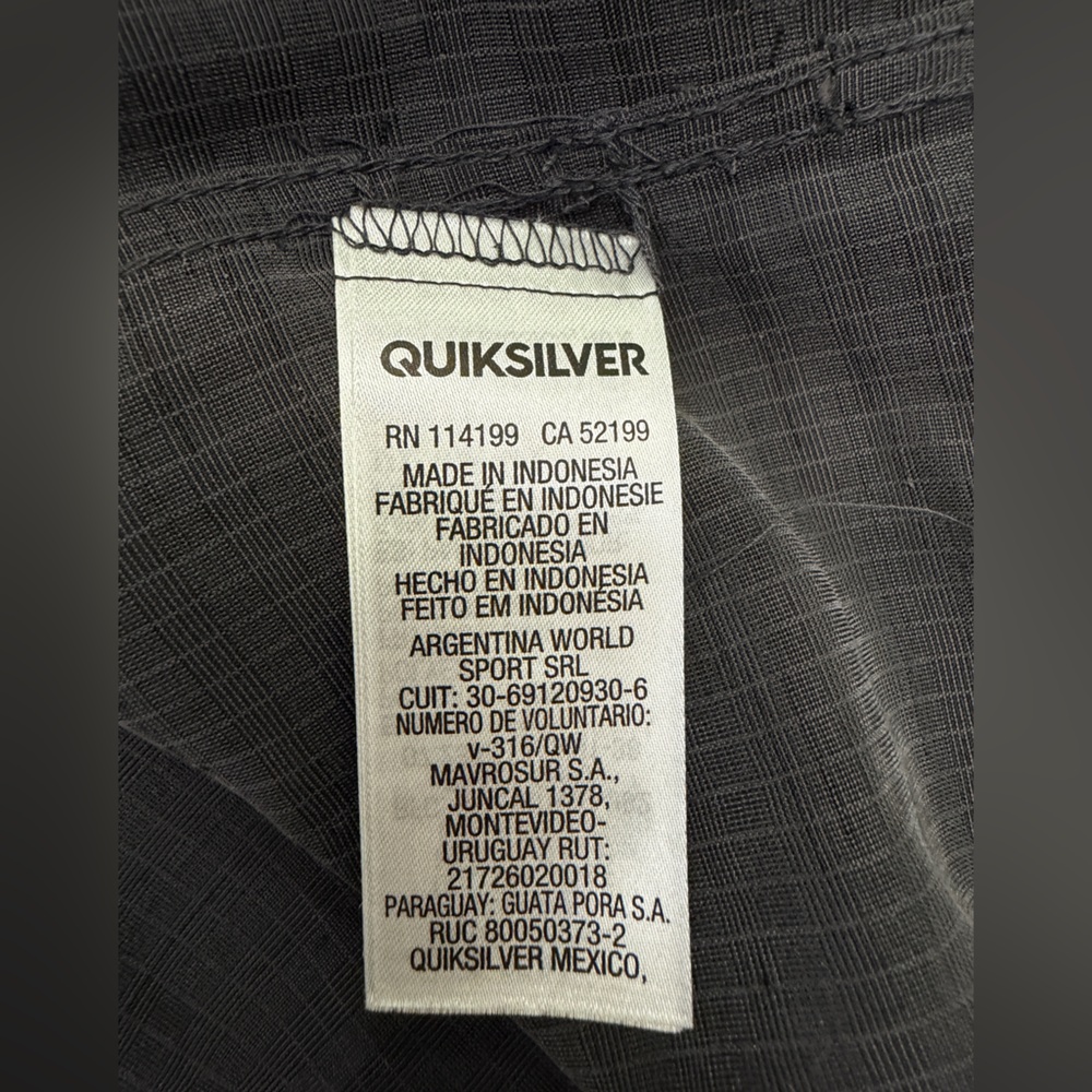 Quiksilver Waterman Centinela Button Down Shirt - Black - size XXL - Picture 9 of 10